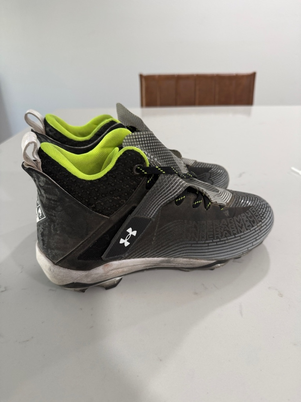 Under Armour Kids Black and Neon Green Baseball Cleats